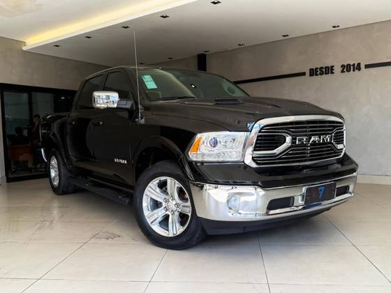 RAM CLASSIC 5.7 V8 GASOLINA LARAMIE CD 4X4 AUTOMÁTICO